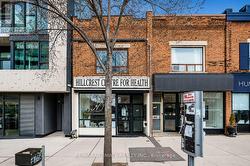 832 ST CLAIR AVENUE W  Toronto, ON M6C 1C1