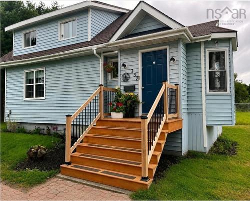 337 Tremont Street  New Glasgow, NS B2H 3Z6