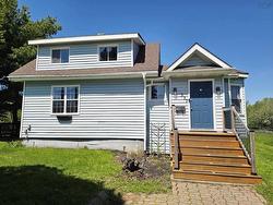 337 Tremont Street  New Glasgow, NS B2H 3Z6