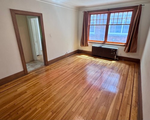 Salle à manger - 4219 Av. Marcil, Montréal (Côte-Des-Neiges/Notre-Dame-De-Grâce), QC - Indoor Photo Showing Other Room