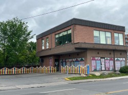 3955  - 3967 Boul. Notre-Dame  Laval (Chomedey), QC H7W 1S8