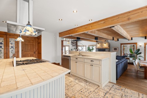 Kitchen - 21 Imp. Des Chevreuils, Sainte-Agathe-Des-Monts, QC 