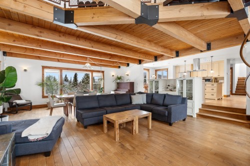 Living Room - 21 Imp. Des Chevreuils, Sainte-Agathe-Des-Monts, QC 