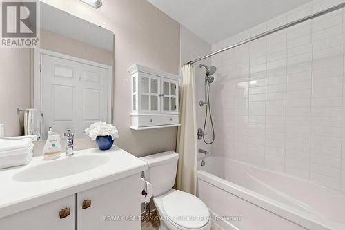 213 - 555 William Graham Drive, Aurora, ON 