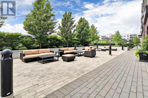 213 - 555 William Graham Drive, Aurora, ON 