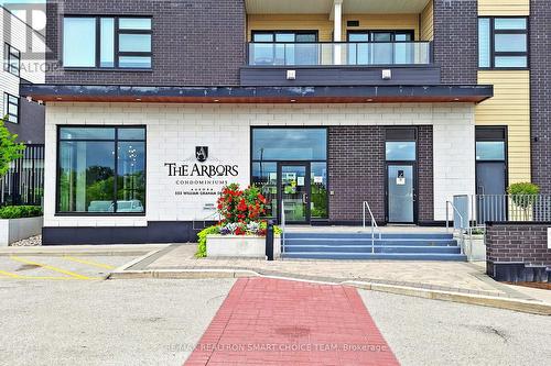 213 - 555 William Graham Drive, Aurora, ON 