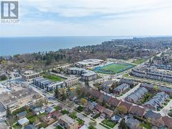 909 - 212 KERR STREET Oakville, ON L6K 3B1