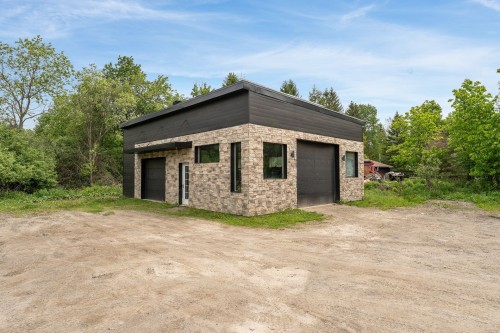 Garage - 280 Ch. De Fulford, Lac-Brome, QC 