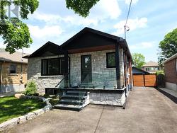 BASEMENT - 221 THIRTIETH STREET  Toronto, ON M8W 3C9
