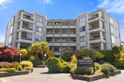 #402-2605 Windsor Rd Oak Bay, BC V8S 5H9