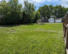 332 Notre Dame ST  Winnipeg, MB R2H 0C8