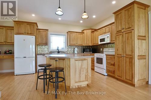 960 Lawson Road, Tiny, ON 