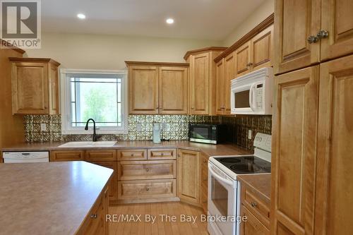 960 Lawson Road, Tiny, ON 