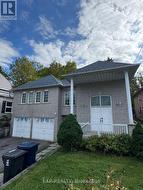 UPPER ROOM 1 - 123 STEELES AVENUE E Toronto, ON M2M 3Y5