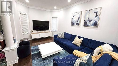 42 Ozner Crescent, Vaughan, ON 