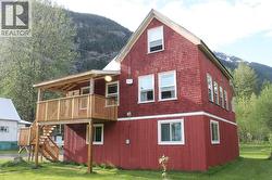 301 8TH AVENUE Stewart, BC V0T 1W0