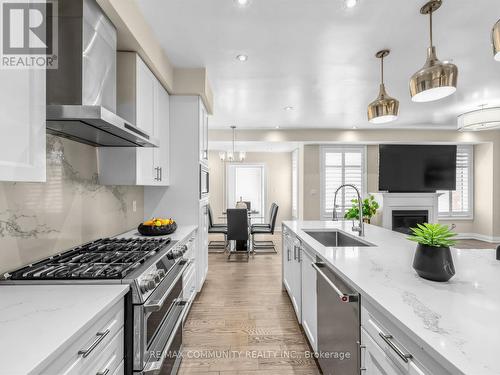9 Clutterbuck Lane, Ajax, ON 