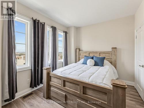 9 Clutterbuck Lane, Ajax, ON 