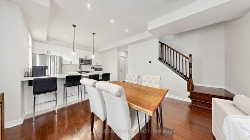 10-35 Heron Park Place, Toronto, ON - Indoor