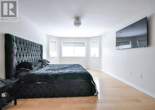 36 Nicklaus Drive, Barrie, ON 