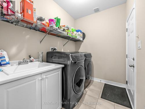 54 Farringdon Crescent, Brampton, ON 