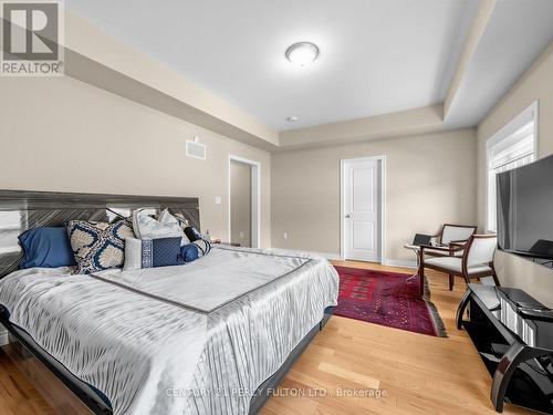 54 Farringdon Crescent, Brampton, ON 