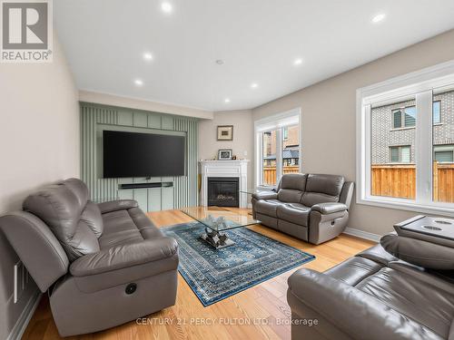 54 Farringdon Crescent, Brampton, ON 