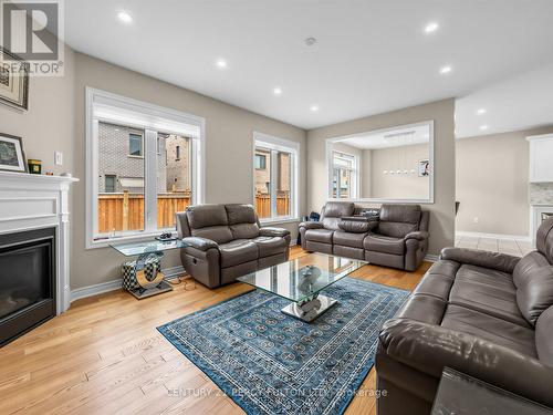 54 Farringdon Crescent, Brampton, ON 
