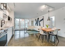 714 221 UNION STREET  Vancouver, BC V6A 0B4