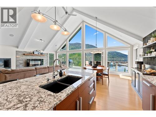 double sink in the island - 6421 Eagle Bay Road Unit# 13, Eagle Bay, BC 