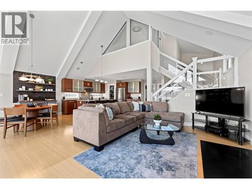 bamboo flooring - 6421 Eagle Bay Road Unit# 13, Eagle Bay, BC 