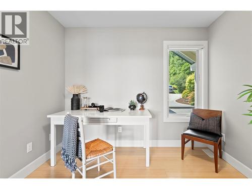 great little office space if you need to get some work done - 6421 Eagle Bay Road Unit# 13, Eagle Bay, BC 