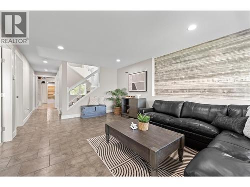 beautifully decorated with accent wall - 6421 Eagle Bay Road Unit# 13, Eagle Bay, BC 