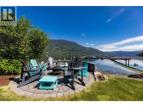 your own Outdoor fire pit area - 6421 Eagle Bay Road Unit# 13, Eagle Bay, BC 