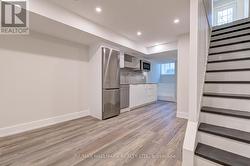 B - 924 BROADVIEW AVENUE Toronto, ON M4K 2R1