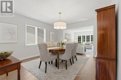 2205 Shaftesbury Court, Oakville, ON 
