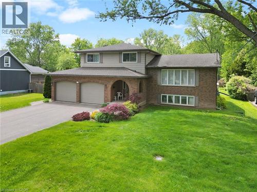 17 MONTGOMERY Road  Welland, ON L3C 2Y2