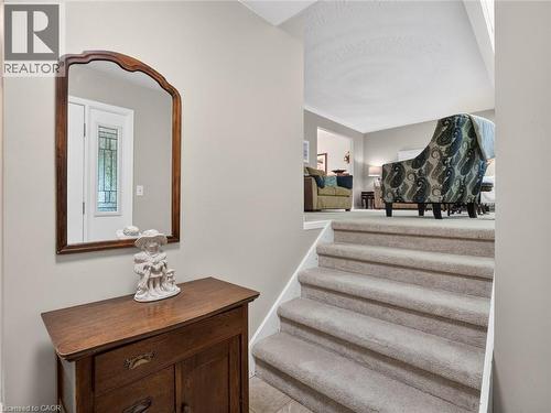 17 Montgomery Road, Welland, ON 