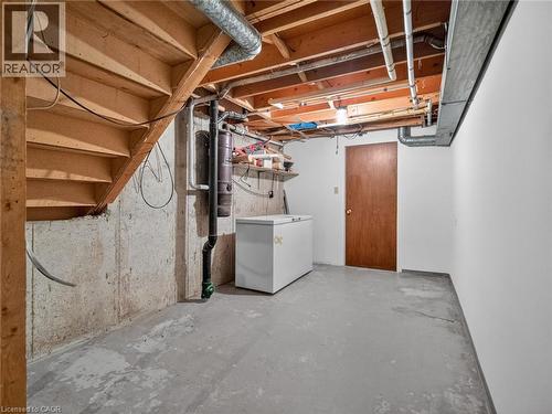 17 Montgomery Road, Welland, ON 
