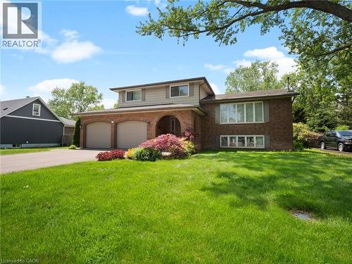 17 Montgomery Road, Welland, ON 