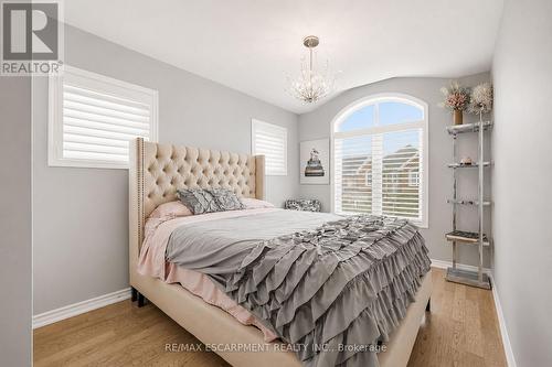 44 Stillwater Crescent, Hamilton, ON 