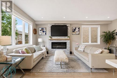 44 Stillwater Crescent, Hamilton, ON 