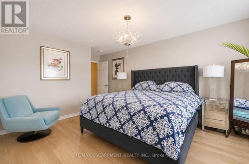 44 Stillwater Crescent, Hamilton, ON 