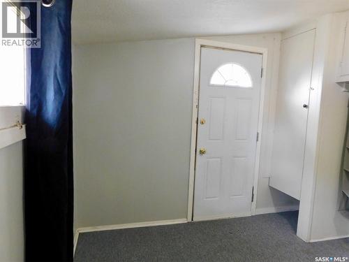 227 2Nd Avenue E, Assiniboia, SK 