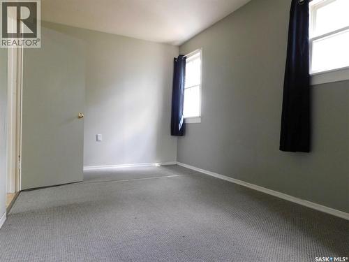 227 2Nd Avenue E, Assiniboia, SK 