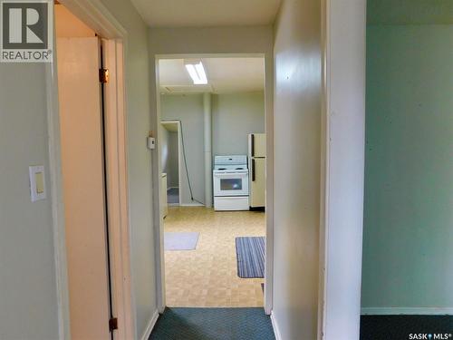 227 2Nd Avenue E, Assiniboia, SK 