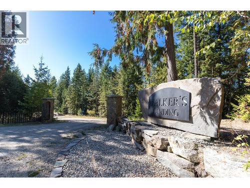 234 Walkers Lane, Kootenay Bay, BC 