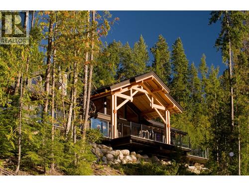 234 Walkers Lane, Kootenay Bay, BC 