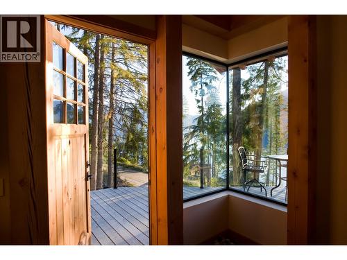 234 Walkers Lane, Kootenay Bay, BC 