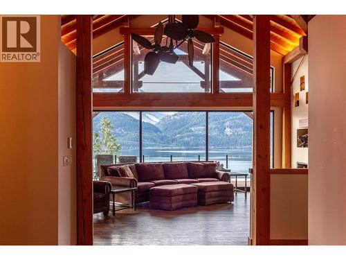 234 Walkers Lane, Kootenay Bay, BC 